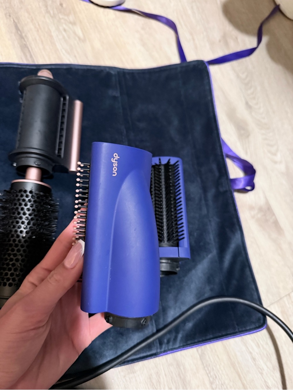 Dyson Purple and Rose Gold Multi-Styling Hair Tool Set - Picture 9 of 9
